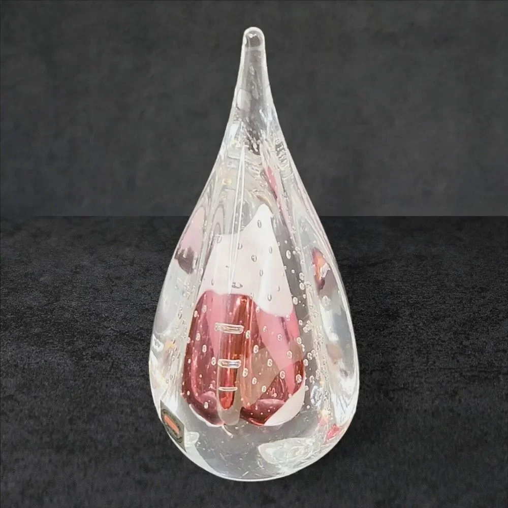Poland 24% Lead‎ Crystal Hersey's Kiss Shaped Paperweight Red Design